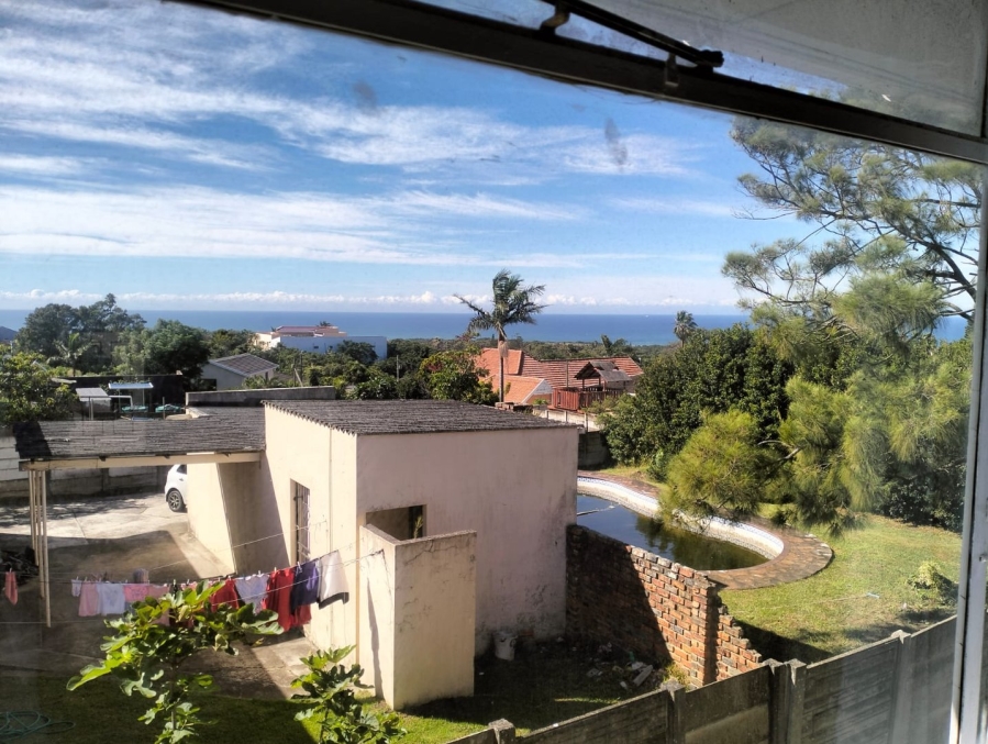 5 Bedroom Property for Sale in Sunnyridge Eastern Cape